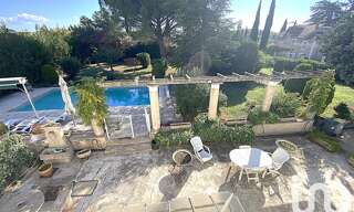 Maison 8 Pièces 212 m² à vendre à Carpentras (84200)