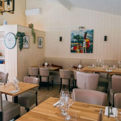 Commerce  555000 €