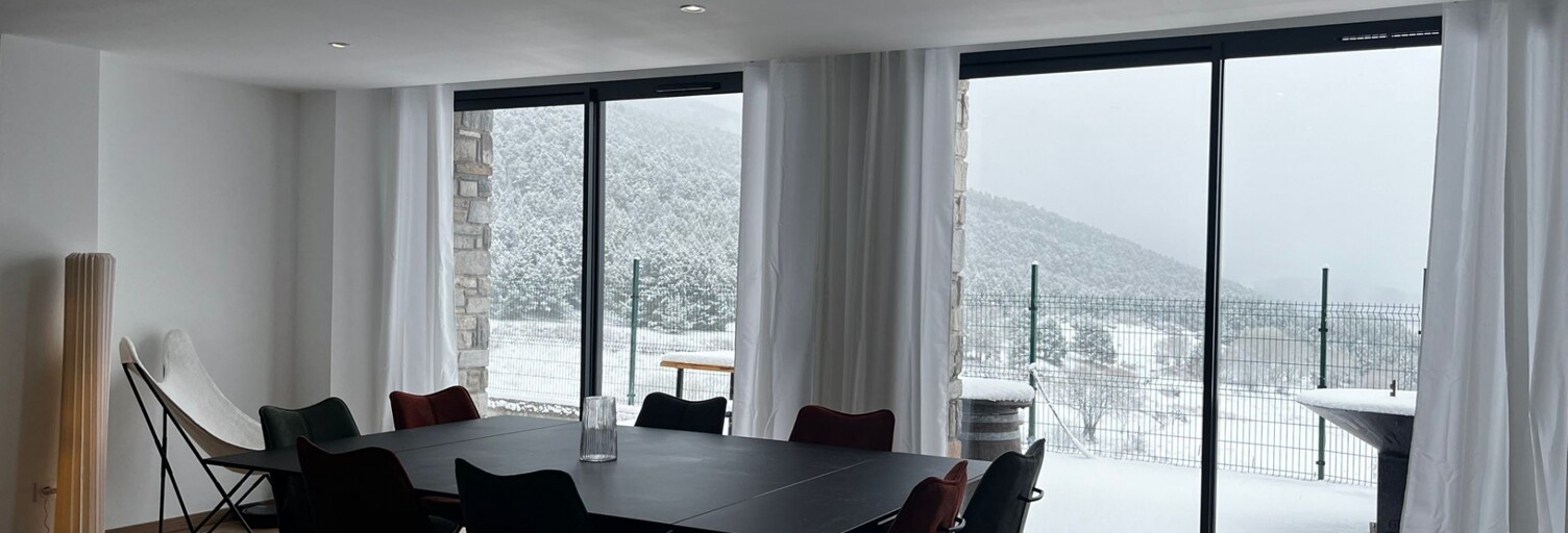 Appartement 7 Pièces 158 m² à vendre à Eyne (66800)