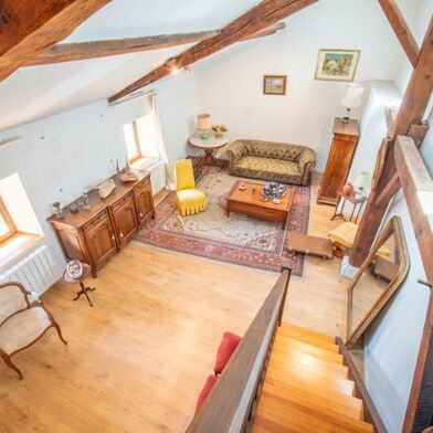 Appartement 3 pièces 223650 €