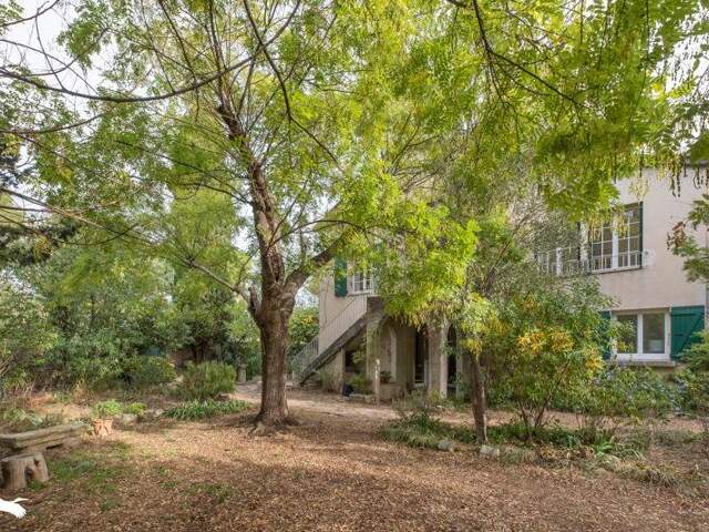 Villa de 10 pièces principales — photo du bien
