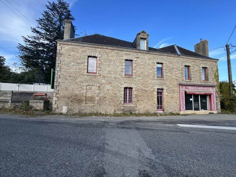 Maison en pierre de 4 pièces principales — photo 1