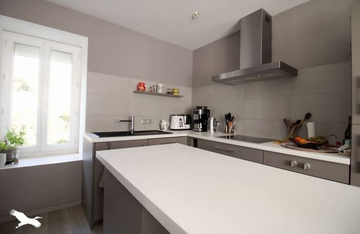 Maison en pierre de 5 pièces principales — photo 3