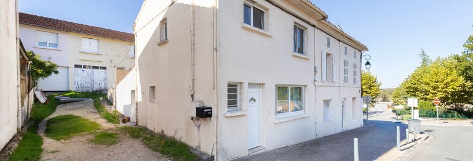 Immeuble   m² à vendre à Montendre (17130)