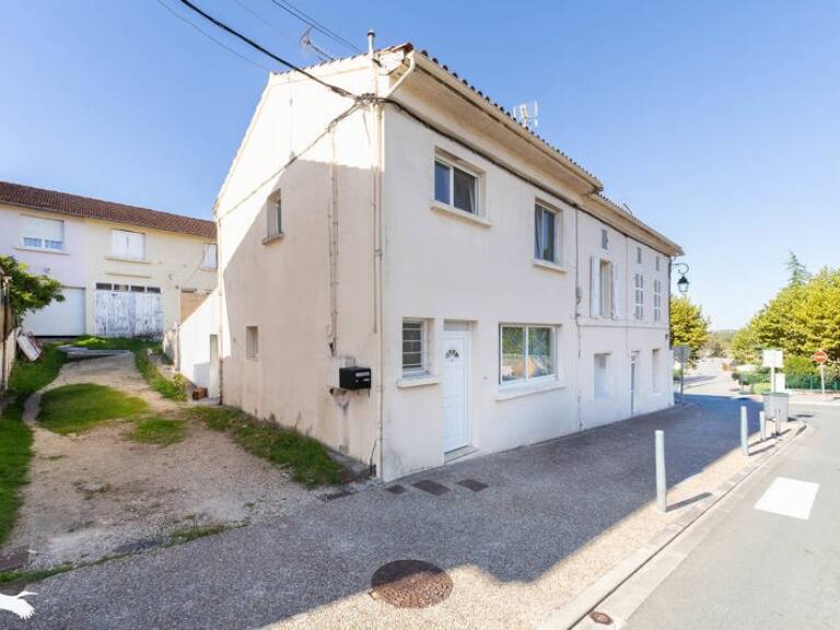 Immeuble   — photo 1