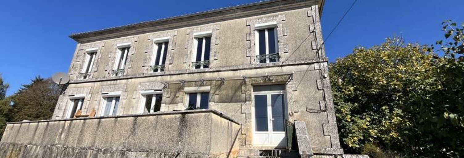 Maison 5 Pièces 129 m² à vendre à Javerlhac-et-la-Chapelle-Saint-Robert (24300)
