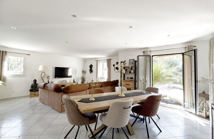 À VENDRE   PROPRIÉTÉ D’EXCEPTION   CHÂTEAUNEUF-LE-ROUGE (13790) — photo 4