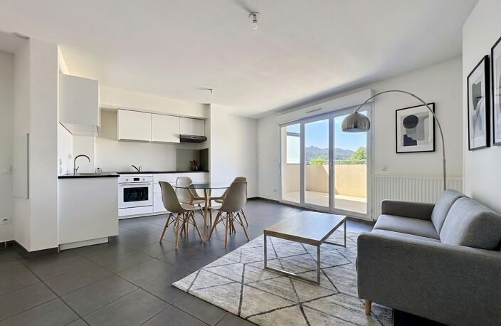 Appartement Gardanne 3 pièce(s) 60 m2 — photo 2