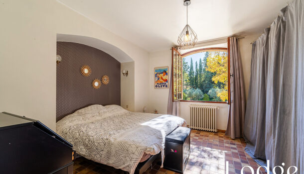 Villa / Maison 8 pièces  à vendre Aix-en-Provence 13090