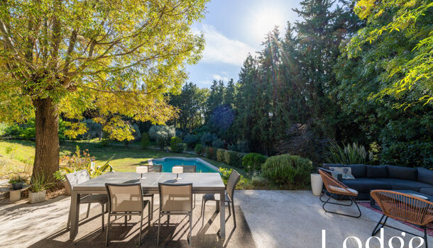 Villa / Maison 8 pièces  à vendre Aix-en-Provence 13100