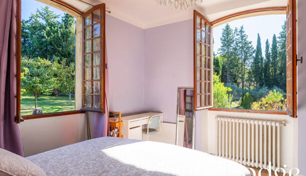 Villa / Maison 8 pièces  à vendre Aix-en-Provence 13100