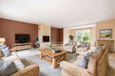 Maison 6 pièces 369000 €