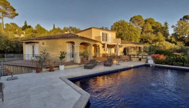 Villa / Maison 7 pièces  à vendre Saint-Antonin-du-Var 83510