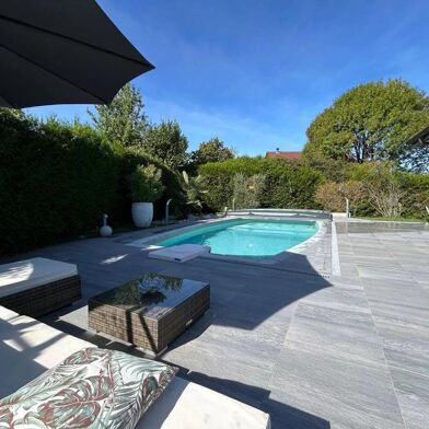 Maison 6 pièces 669000 €