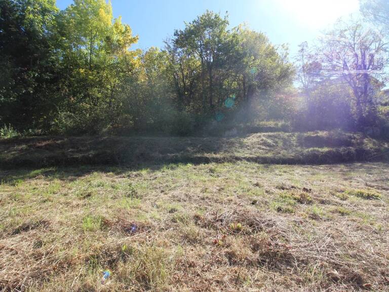 A vendre un terrain constructible de 638m² — photo 1