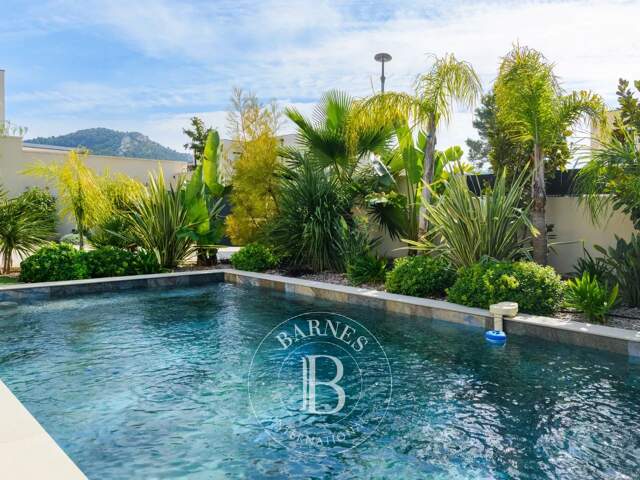 VENTE - MARSEILLE - 13009 - MAZARGUES - MAISON CONTEMPORAINE NEU — photo du bien