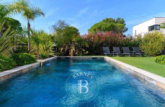 VENTE - MARSEILLE - 13009 - MAZARGUES - MAISON CONTEMPORAINE NEU — photo 4