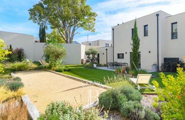 VENTE - MARSEILLE - 13009 - MAZARGUES - MAISON CONTEMPORAINE NEU — photo 5