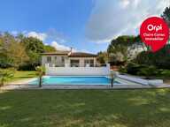 Maison À Vendre CASTRES ( 81100 ) Plain pied, piscine, jardin arboré — photo 2