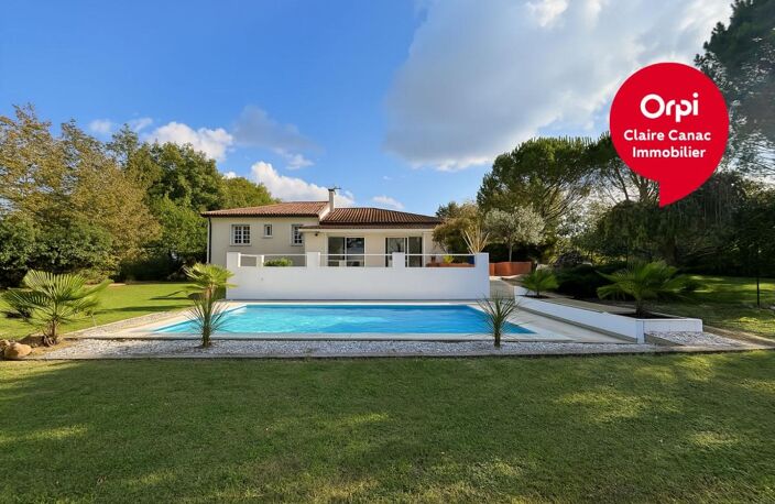 Maison À Vendre CASTRES ( 81100 ) Plain pied, piscine, jardin arboré — photo 2