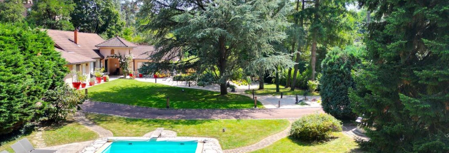 Maison 9 Pièces 307 m² à vendre à Écully (69130)