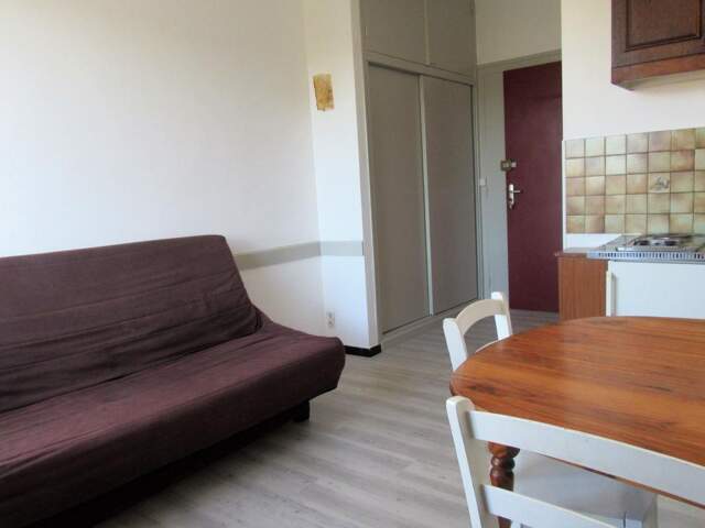 Appartement À Vendre — photo du bien
