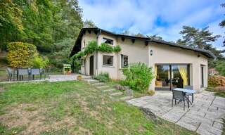 Maison 10 Pièces 250 m² à vendre à Aveize (69610)