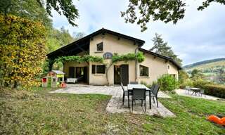 Maison 10 Pièces 250 m² à vendre à Aveize (69610)