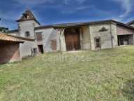 Corps de ferme surface habitable 300m2 - 6 chambres - dépendances — photo 4