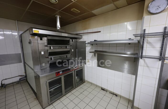 À vendre – Local commercial au cœur du plus grand marché de Poitiers — photo 2