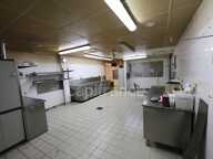 À vendre – Local commercial au cœur du plus grand marché de Poitiers — photo 4