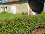 Maison et dépendances proche de BAIGNES SAINTE RADEGONDE (16) — photo 3