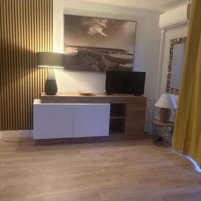 Appartement 2 pièces 883 €