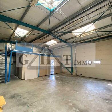 Local industriel  1836 €