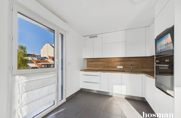 Appartement récent de 3 pièces lumineux avec terrasse et parking - Secteur Hauts-Pavés à Nantes — photo 3