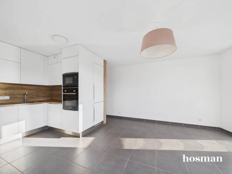 Appartement récent de 3 pièces lumineux avec terrasse et parking - Secteur Hauts-Pavés à Nantes — photo 1