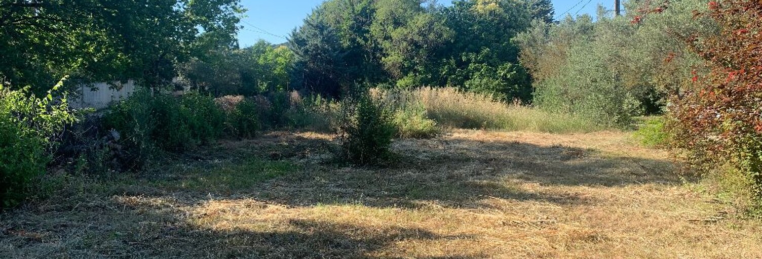 Terrain  690 m² à vendre à Brignoles (83170)