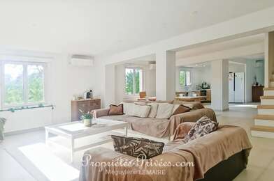 Maison 10 pièces 490000 €