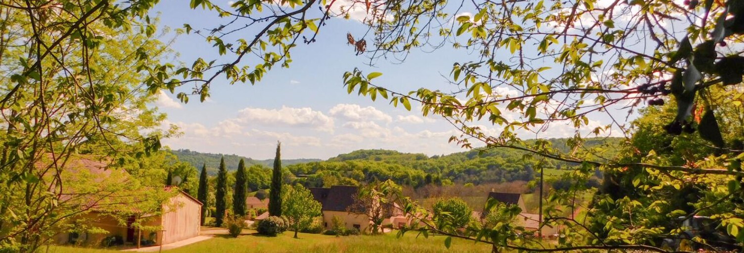 Terrain  2561 m² à vendre à Vitrac (24200)