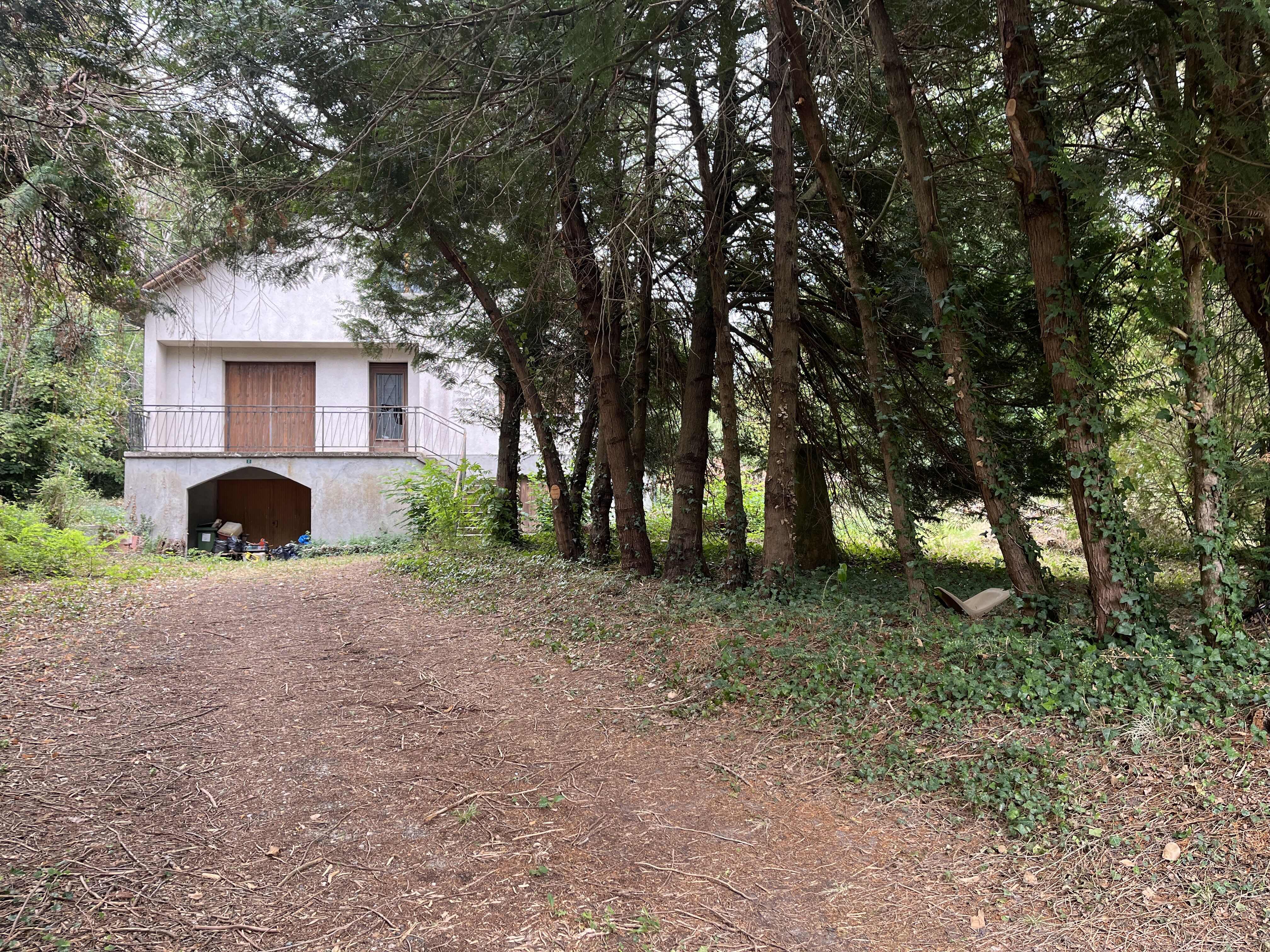 PAVILLON SUR SOUS-SOL