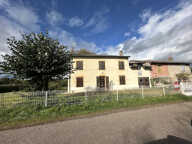 Maison mitoyenne de 99 m2 hab et dépendances attenantes — photo 2