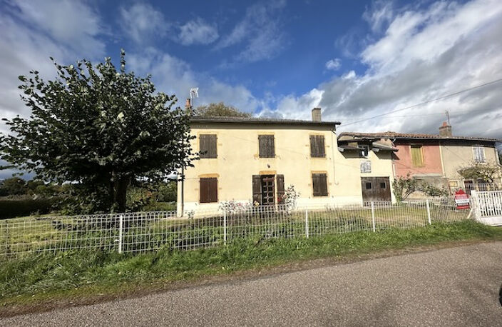 Maison mitoyenne de 99 m2 hab et dépendances attenantes — photo 2