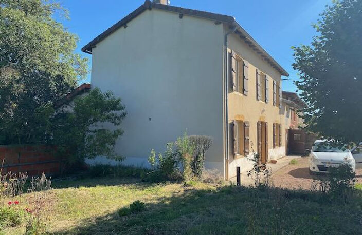 Maison mitoyenne de 99 m2 hab et dépendances attenantes — photo 3