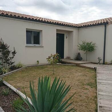 Maison 4 pièces 990 €