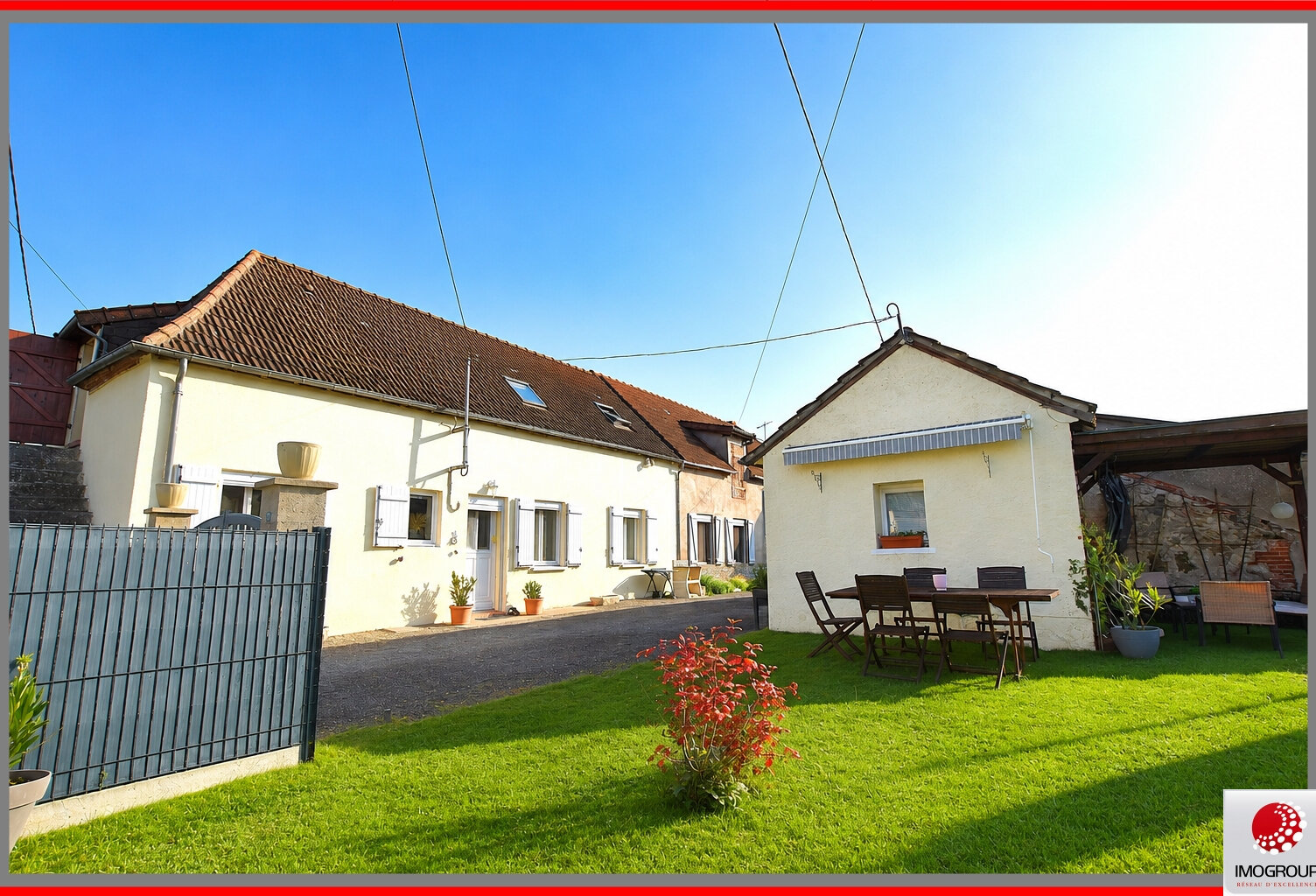 ensemble immobilier rare à la vente : — photo 1