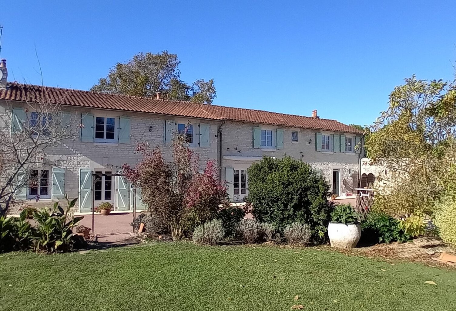 Authentique propriété rurale avec confort moderne et grand ter — photo 1