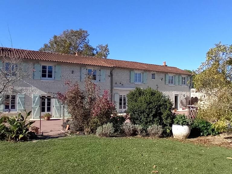 Authentique propriété rurale avec confort moderne et grand ter — photo 1