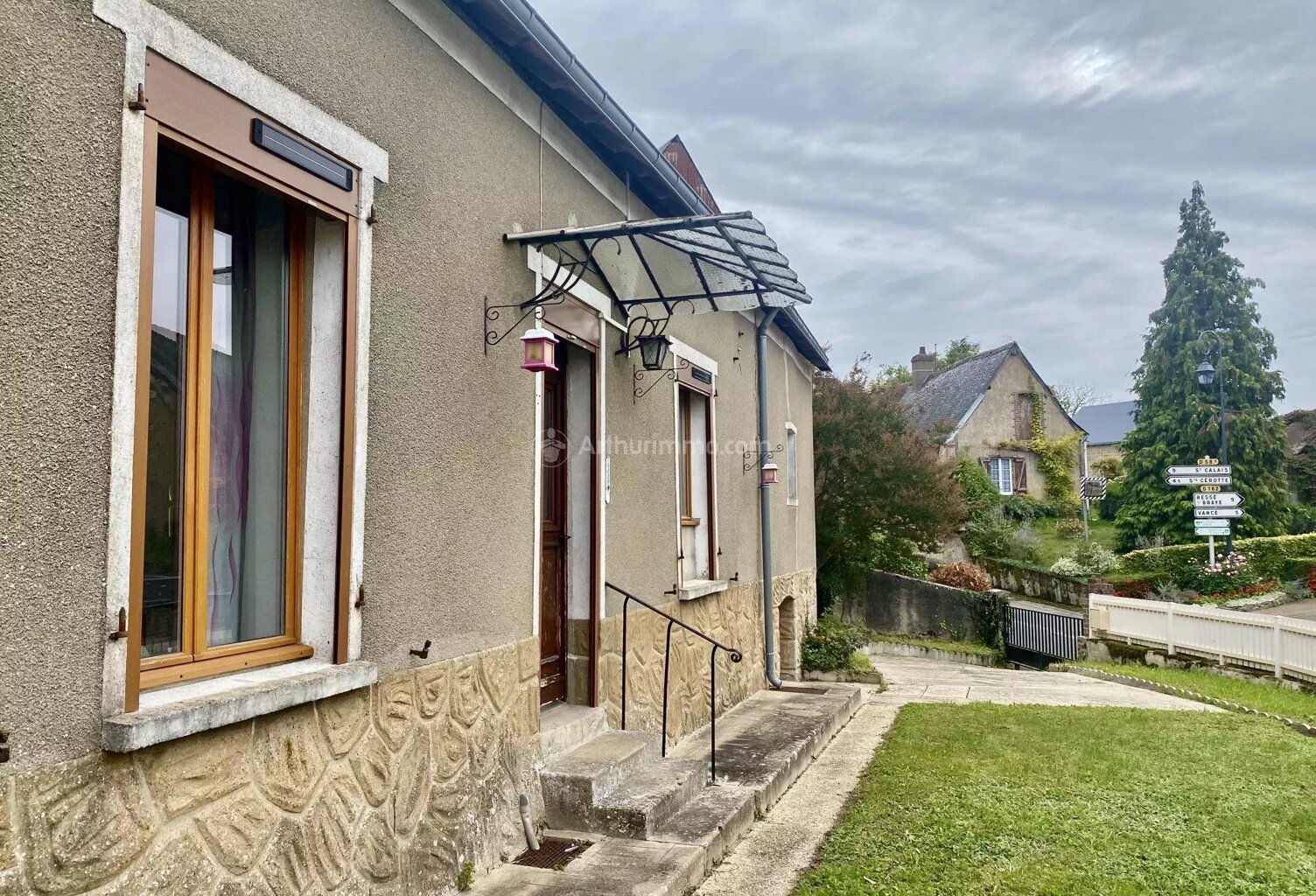 Maison de village avec combles aménageables — photo 1