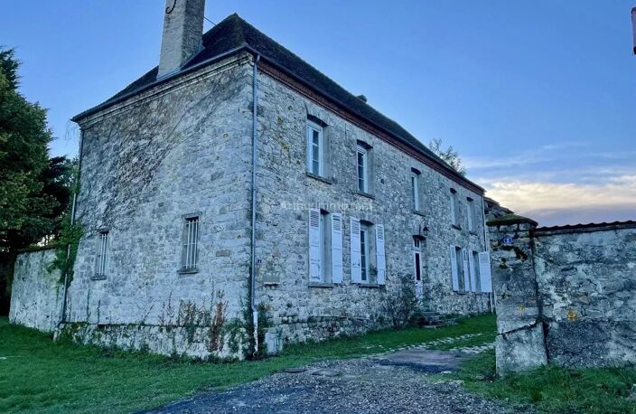 HAUTEVESNES – Ferme de caractère avec fort potentiel sur près d’1,5 hectare — photo 3