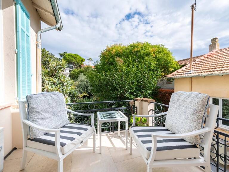 CANNES – MAISON DE VILLE 110 m² – 4 CHAMBRES – TERRASSE & PARKING – SECTEUR BAS MONTROSE — photo 1